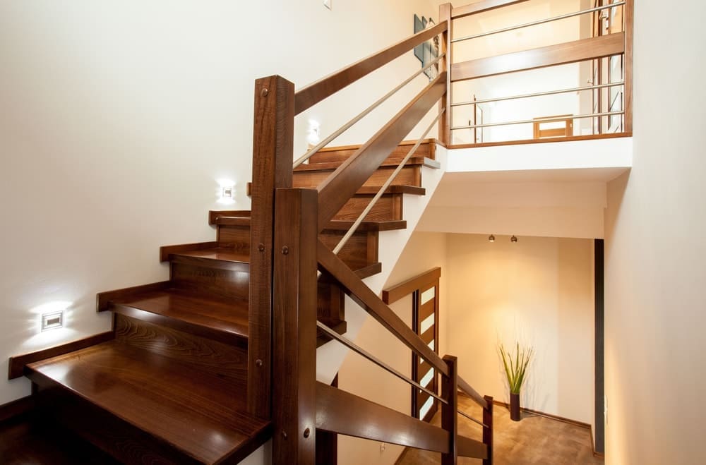 Tips for Painting Basement Stairway