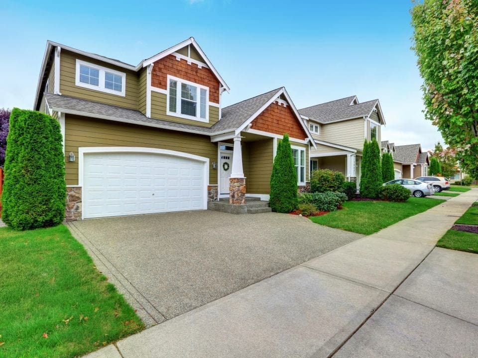 Prepare Your Exterior for Your Summer Painting Project