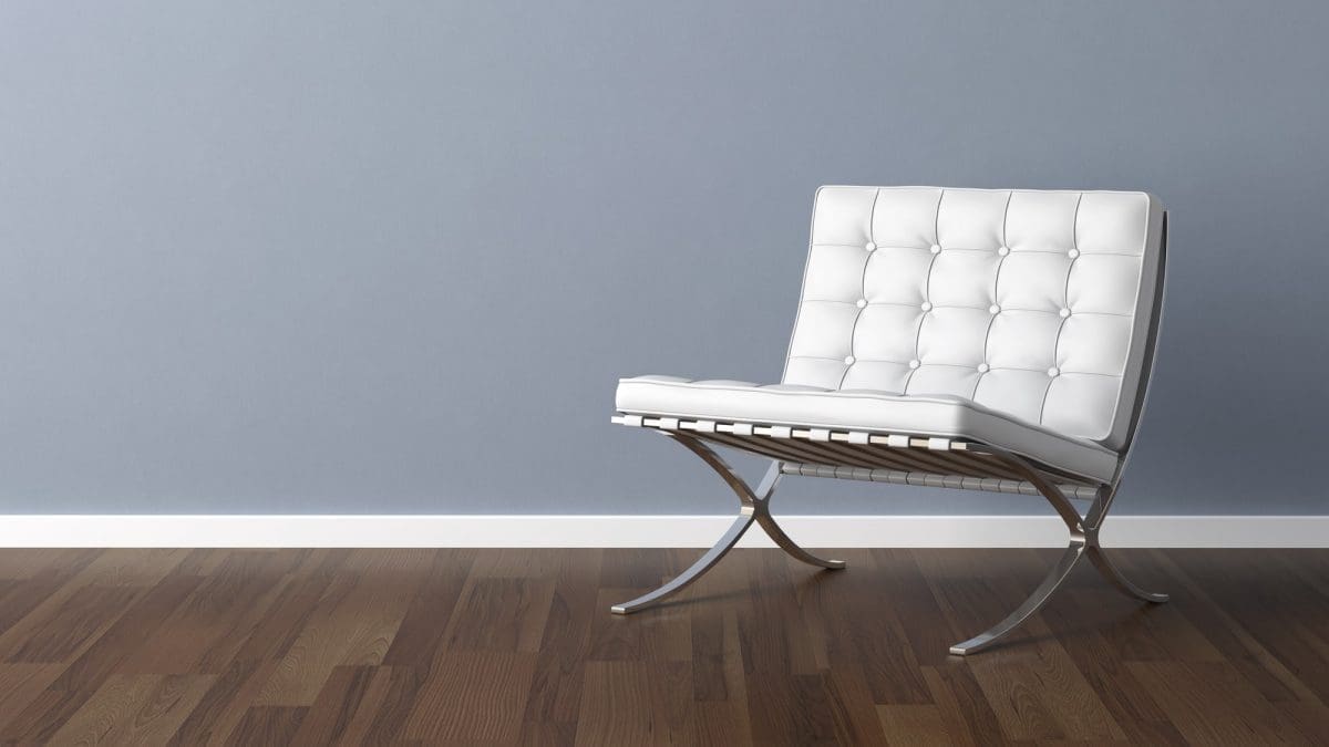 Tips for Cutting in When Painting a 14' Wall