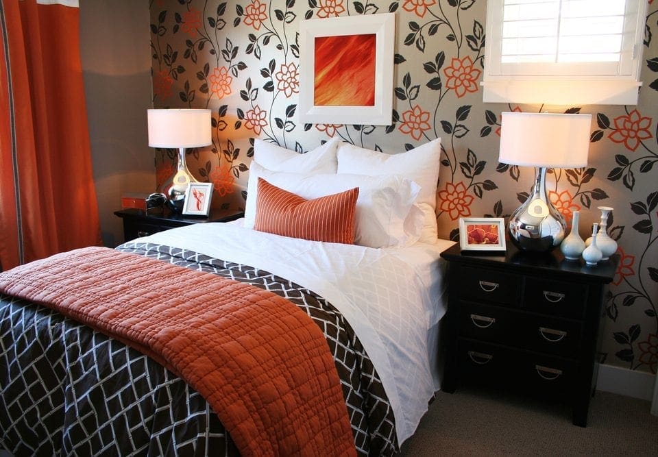 Should You Ever Consider Using Wallpaper? If So, When?