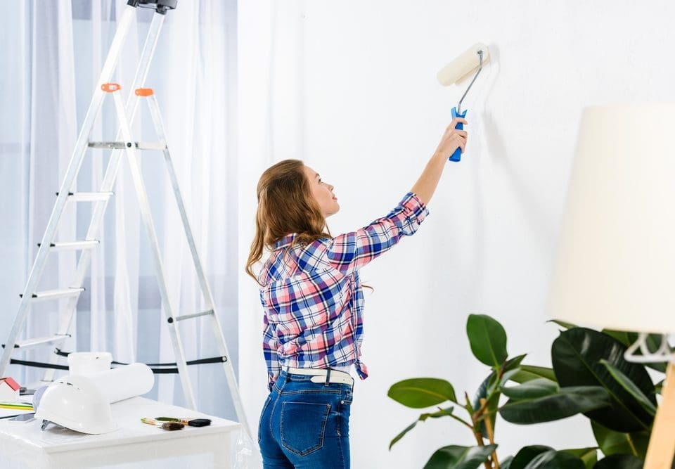 Where Do I Start When I’m Painting a Room?