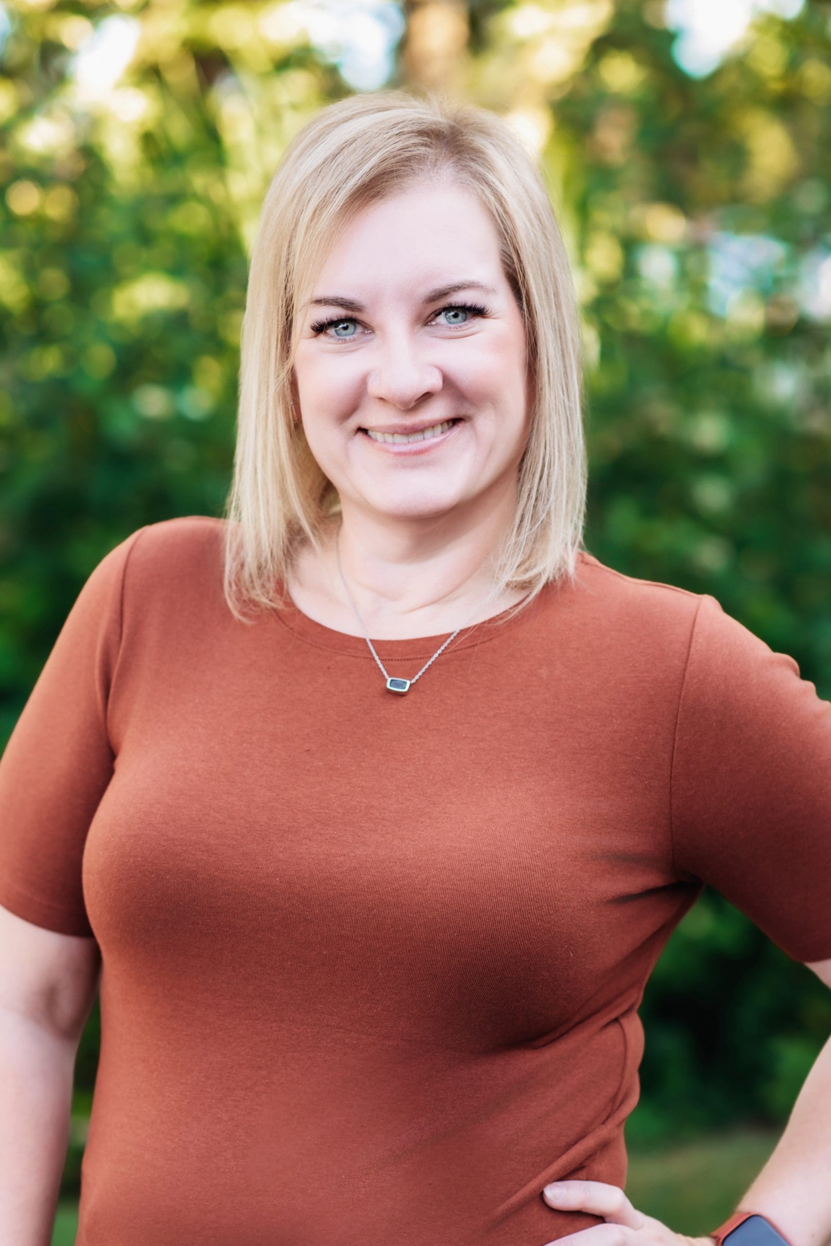 Carrie Owner front facing